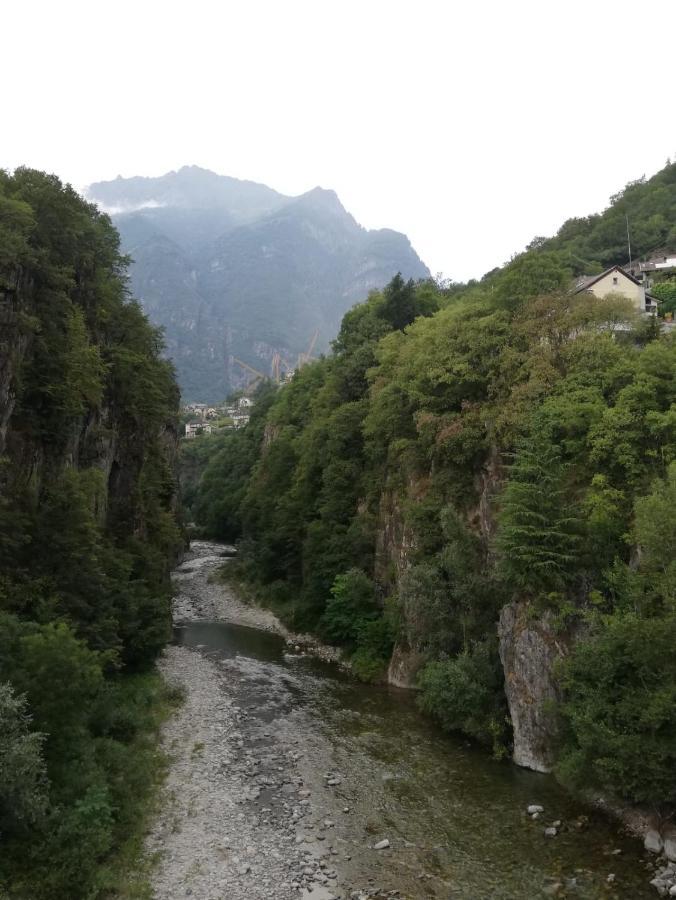 La Casetta Del Ponte Crevoladossola Luaran gambar